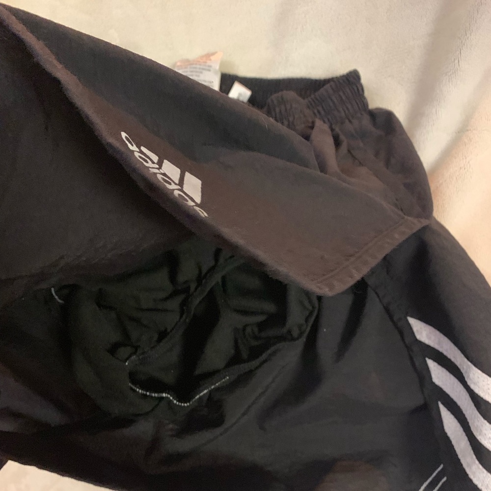 ADIDAS - Picture 2 of 6